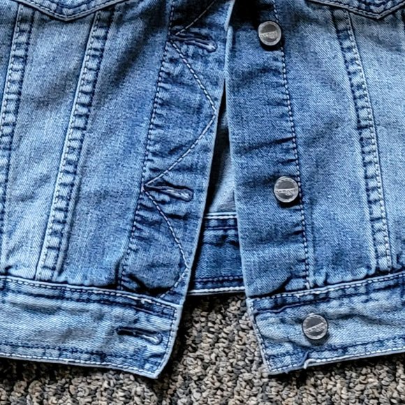 Amethyst Jeans Embroidered  Sleeveless Jean Jacket Denim Vest Size Large - Picture 14 of 14